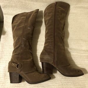 Women’s Knee High Brown Fashion Boots Fergalieious by Fergie size 8M